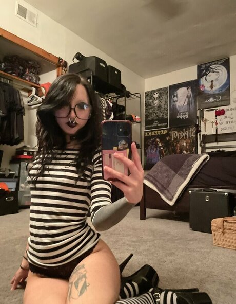 leather leggings onlyfans hot naked pictures