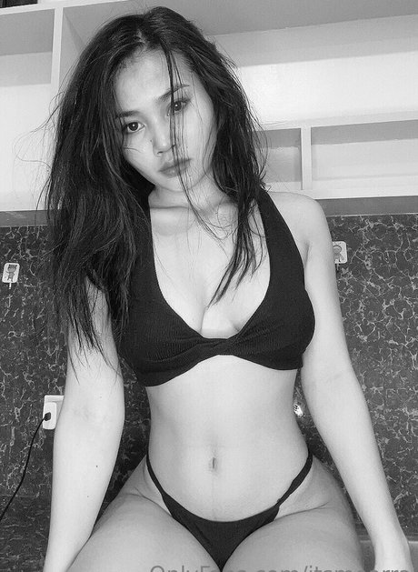 itsmearra porn star gallery