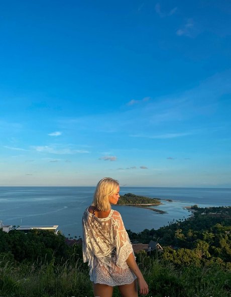 hollymoonvvip Quick photo