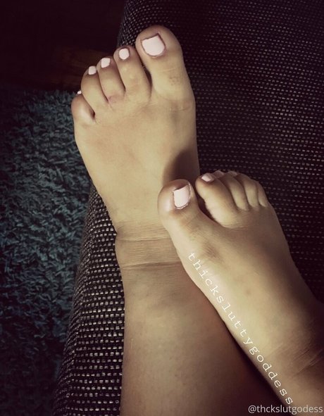 thckslutgoddess nice pornstar photo