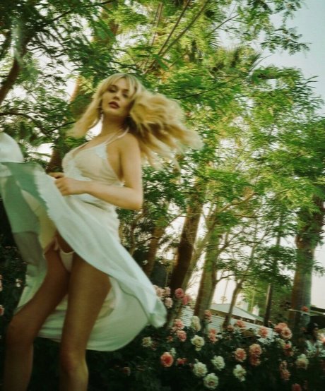 Emily Alyn Lind pornstar art pictures