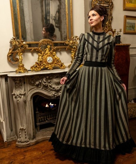 Aliythia model pornographic picture