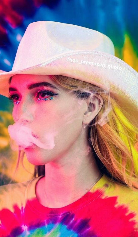 Dani Thorne model pornographic pics