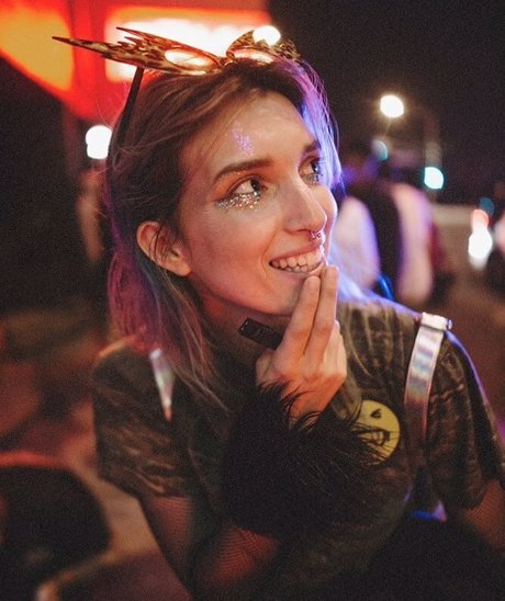 Dani Thorne pornstar nudes photos