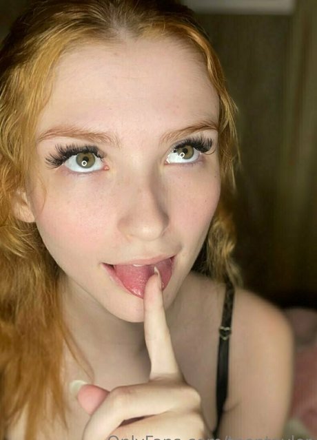 teentaylor pornographic actress pic