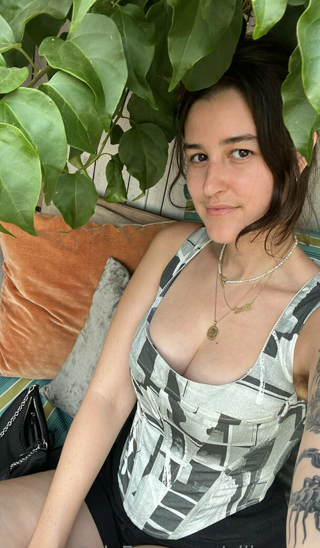 allieoops star erotic photo