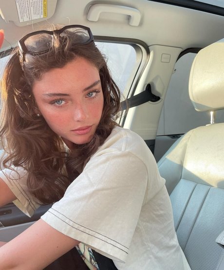 Sydney Melman nude star photos