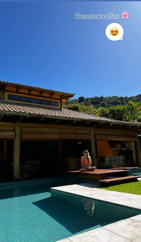 Dani Calabresa nice star gallery