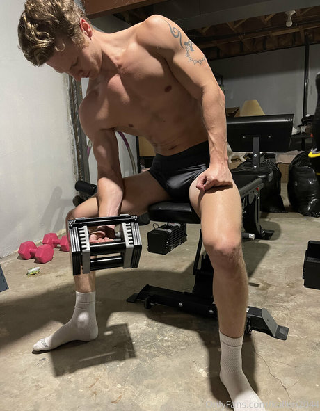 kallen2044 model pornographic picture