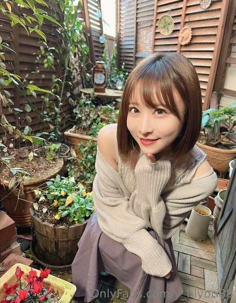 y hiyori88 art actress photo