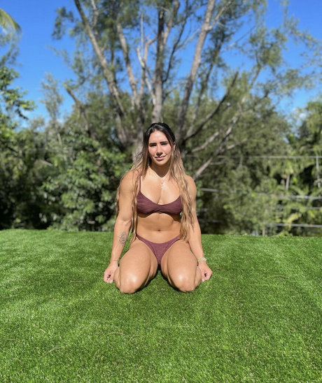 teen asian onlyfans top pictures