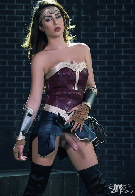 Chanel Santini perfect star photo