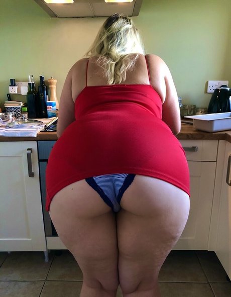 italian milf onlyfans sex image