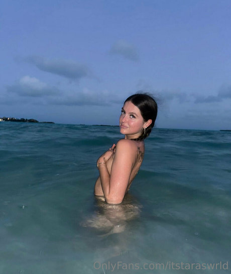 Itstaraswrld hot model galleries