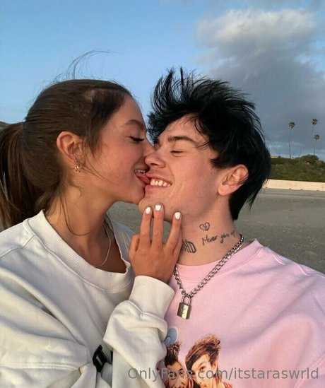 Itstaraswrld pornstar pretty picture