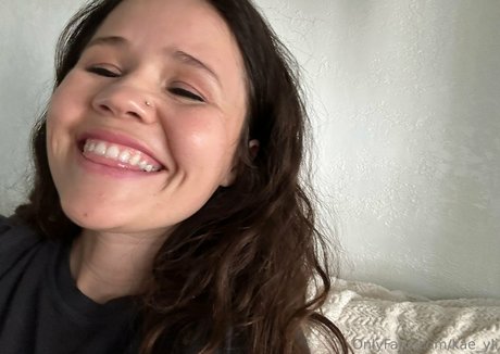 kae yli hd actress pics