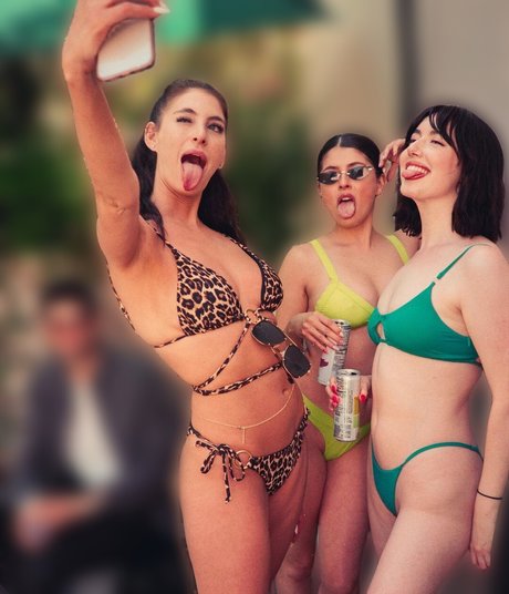 Ariana Basseri pretty actress images