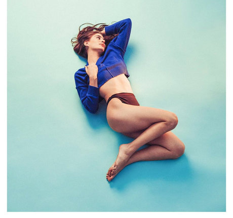 Ariana Basseri star sexy image