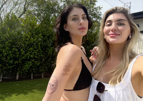 Ariana Basseri nude model picture