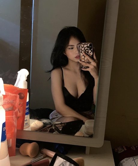 bunnygirlneki sex model picture