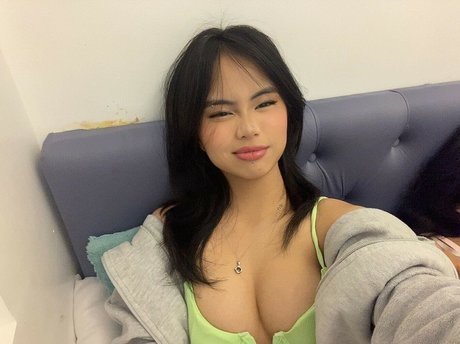 bunnygirlneki model porn photos