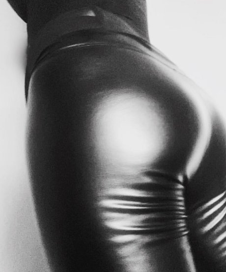 Darnell Ashbury hd model images