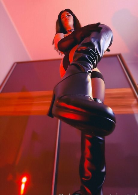 Missvittoria star sex photo