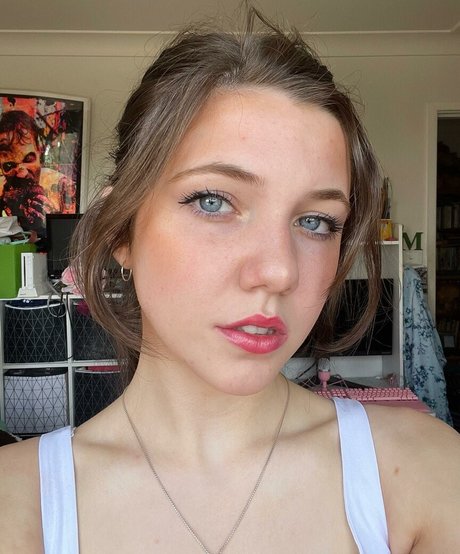 oxmatildakatexo model art img