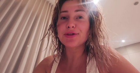 Maren Wolf exclusive star pics