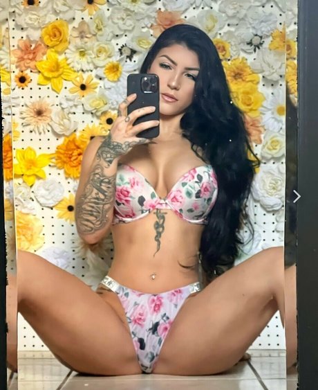 Skybabyyy 5 naked pornstar pic