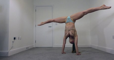 Rosie Burr free pornstar picture