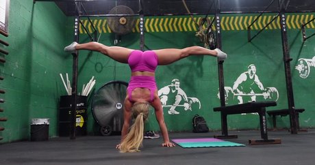 Rosie Burr hd pornstar picture