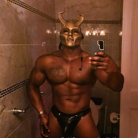 justinthemodel star top pictures