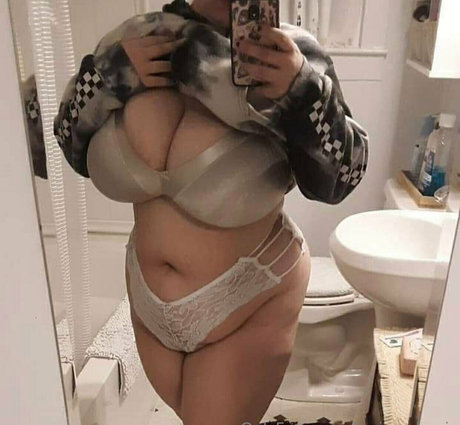 soft tittybogwitch perfect model gallery