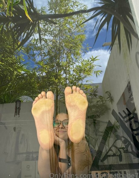 dollfeetbabe7 star free pictures