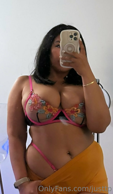 justtp model sexy pictures