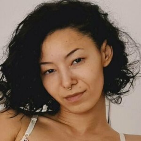 kirafree pretty actress galleries