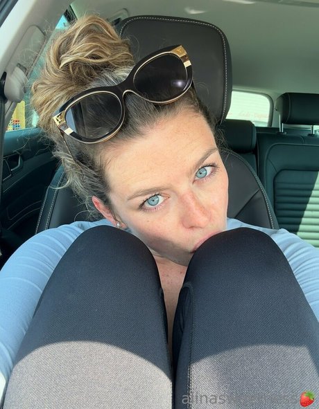 linaliciouss free star pic