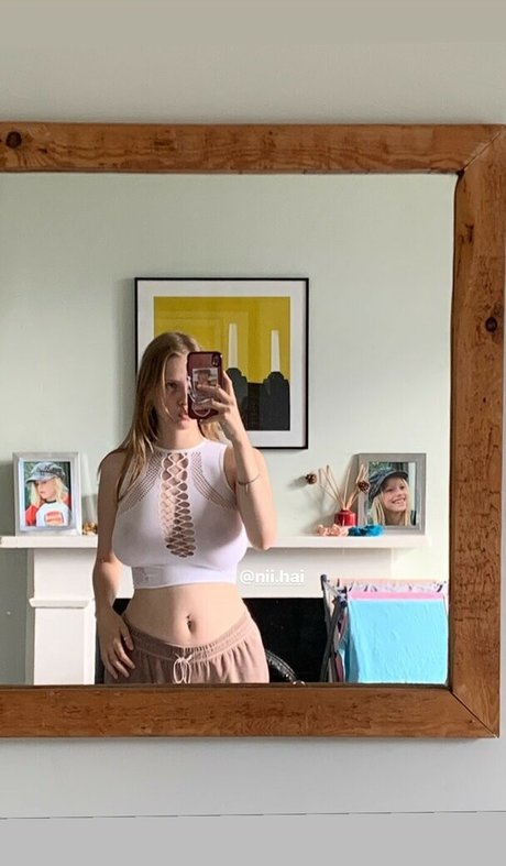 Eliza Goldsmith beautiful actress images