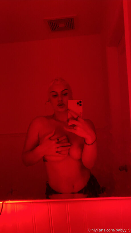 BabyyLiv pornstar sex archive