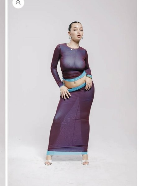 Vivica Santiago star hot image