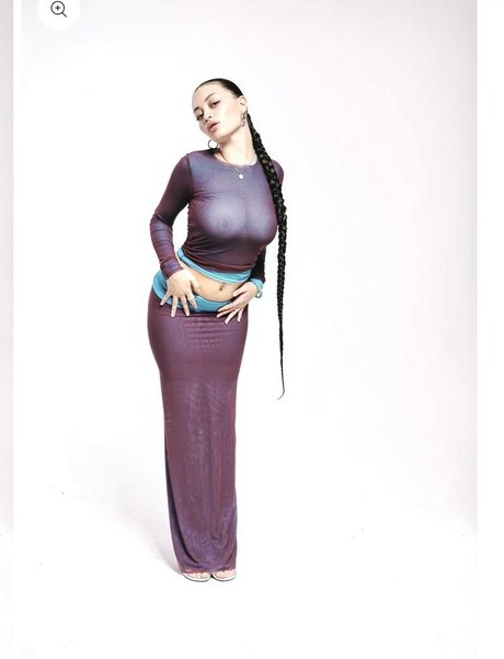 Vivica Santiago model pretty image