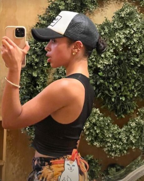 Liza Koshy beautiful star photo