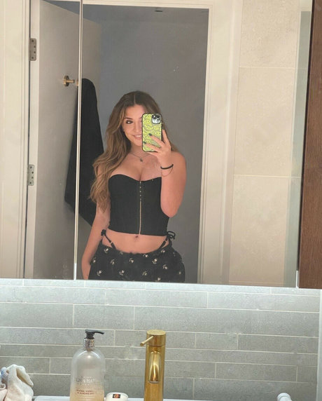 BambinoBecky nudes pornstar img