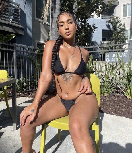 virdiisunique model naked img