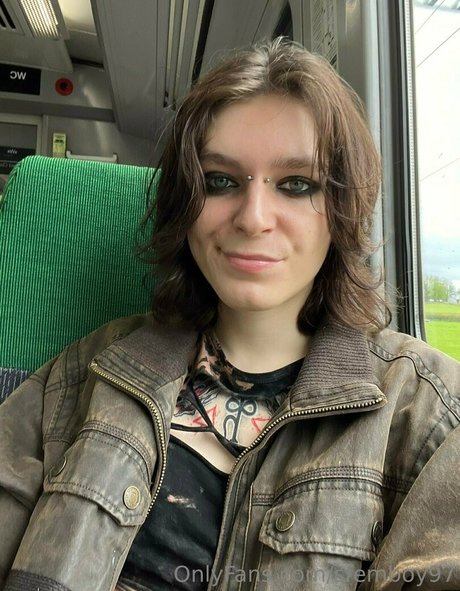 sfemboy97 pornstar hd pictures