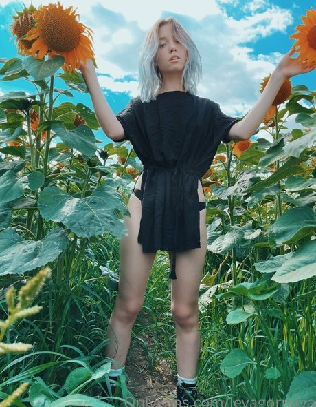 big tits nerd onlyfans hot porn image