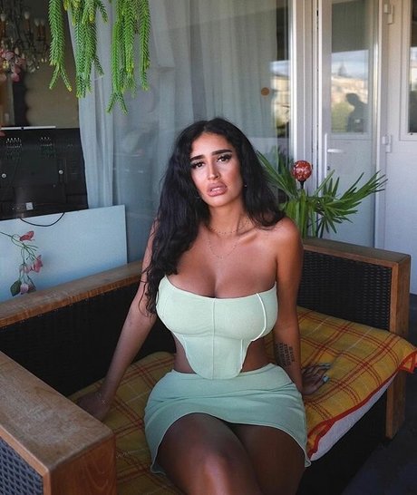 Tania Barbosa xxx pornstar pictures