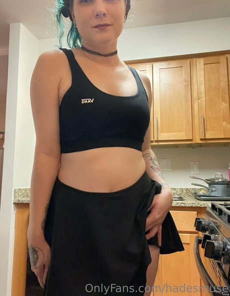 hadesmuse model nude img