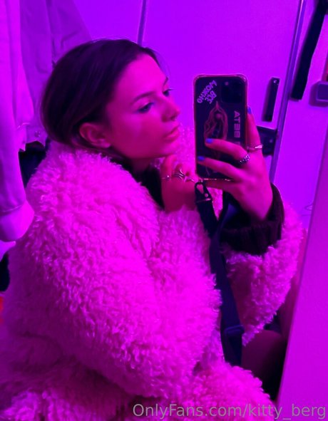 brown onlyfans free nude images